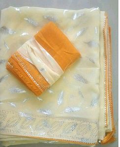 Elegant Feather Print Saree