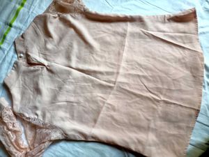 Pintresty Korean Top With Lace Sleeves