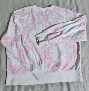 Stylish Graphic Sweatshirt