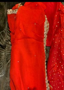 🎀Beautiful Red Embellished Kurta Set