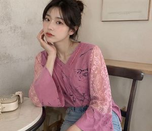 Korean Chic Pink Floral Lace Sleeve Top