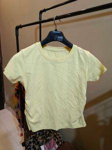 ‼️SALE‼️ - SAVANA || Yellow Gathered Pullover Tee