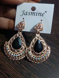 Elegant Black &amp; Gold Teardrop Earrings