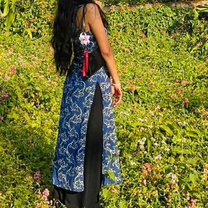 Blue &amp; White Floral Print Kurta
