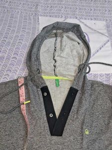 size XL Men's Grey Hooded Polo t-shirt