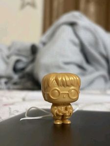 Rare Golden Harry Potter Funko Pop! mini figurine