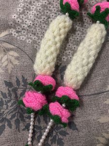 Handmade Crochet Rose &amp; Pearl Necklace