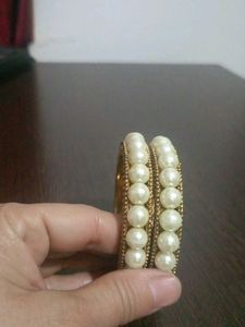 Pearl Bangle Set