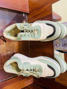 Puma Women's Casual Sneakers