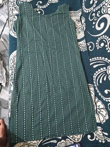Bottle Green Printed Sleeveless Straight Kurti