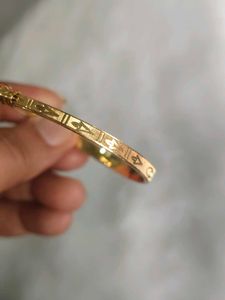 Elegant Gold Tone Bangle Bracelet