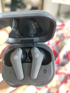 NOISE truly Wireless Earbuds.No Coins