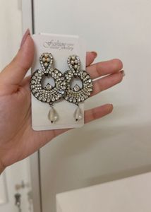 Sparkling White Round Pearl Earrings