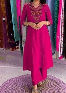 Embroidered Pink Kurta Set