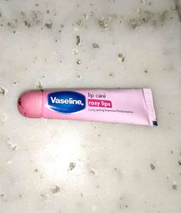 Vaseline Rosy Lips – Soft Pink Tint + Hydration 💖