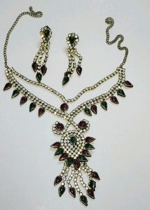 Neck set with eyer rings tone chain metal