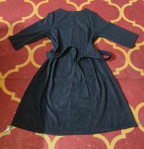 Elegant Black Midi Dress