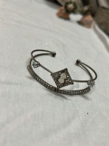 Elegant Diamond Accent Bangle Bracelet