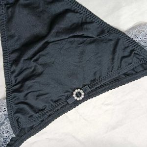Black Lace 💙 Big Trim Thong