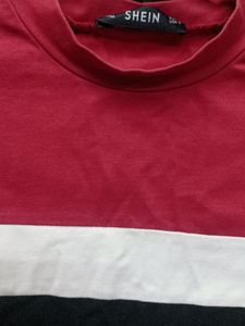 Tshirt In S Size