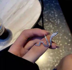 Sparkling Snake Ring