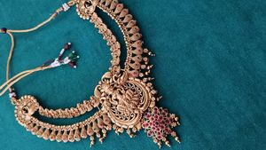 Antique Gold Bridal Jewelry Set