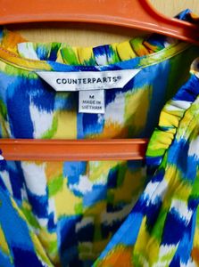 Vibrant Abstract Print Short Sleeve Top