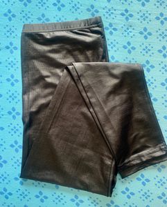 Leather Looking Leggings From italy 🇮🇹