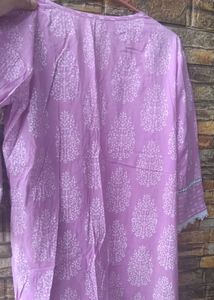 Beautiful Mauve Printed Kurta with Lace