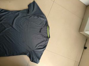 Skin Fit Beautiful Men T-shirt Gray In Colour