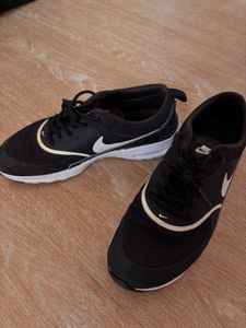 Nike air max thea