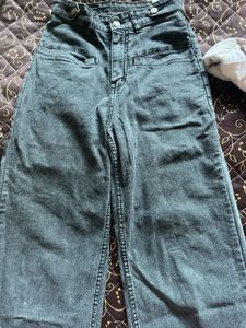 Stylish Grey Wide Leg Jeans