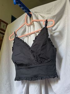 Veromoda Chic Black Ruffle Crop Top