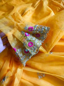 Yellow Anarkali Dress📀💡🕯️☀️