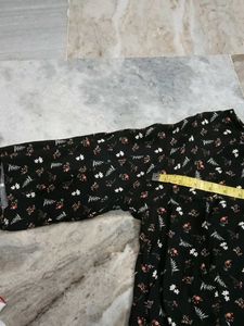 Chic Black Floral Print Top
