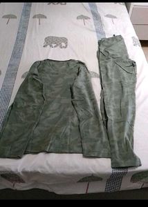 Boys T-Shirt &amp; Pants Set