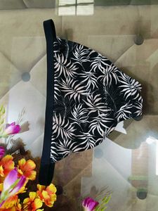 🎀Stylish Black &amp; White Leaf Print Bikini Bottom🎀