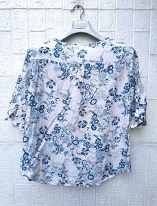 New with tag Korean Pintrest Chic Floral top