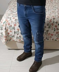 Cargo Jeans