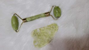 Jade Roller & Gua Sha Set