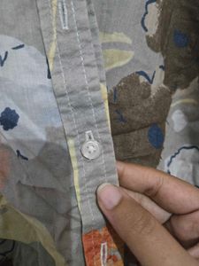 Women's Floral Print Button-Up Shirt