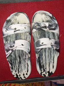 original crocs marble Pattern Slides