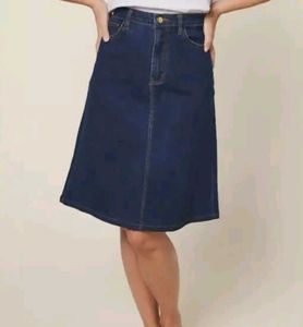 Classic Dark Wash Denim Skirt