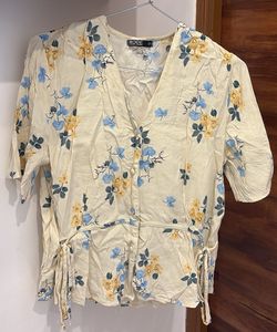 Chic Floral Print V-Neck Peplum Top