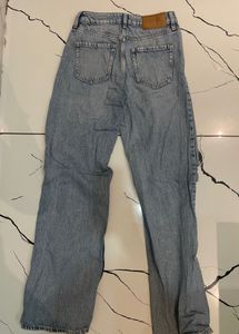 Light Wash Ripped Jeans