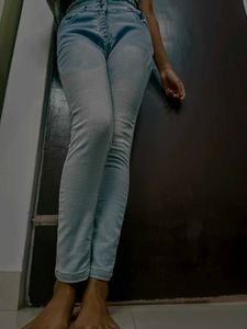 Light Wash High-Waisted Jeans✨🎀
