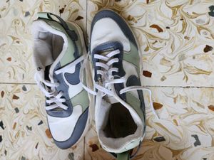 Stylish White &amp; Grey Sneakers