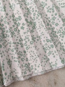 Floral Print Pleated Skirt