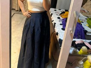 Flared Navy Skirt 💙🦋