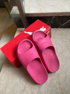 Puma Shibusa Glowing Pink Slides